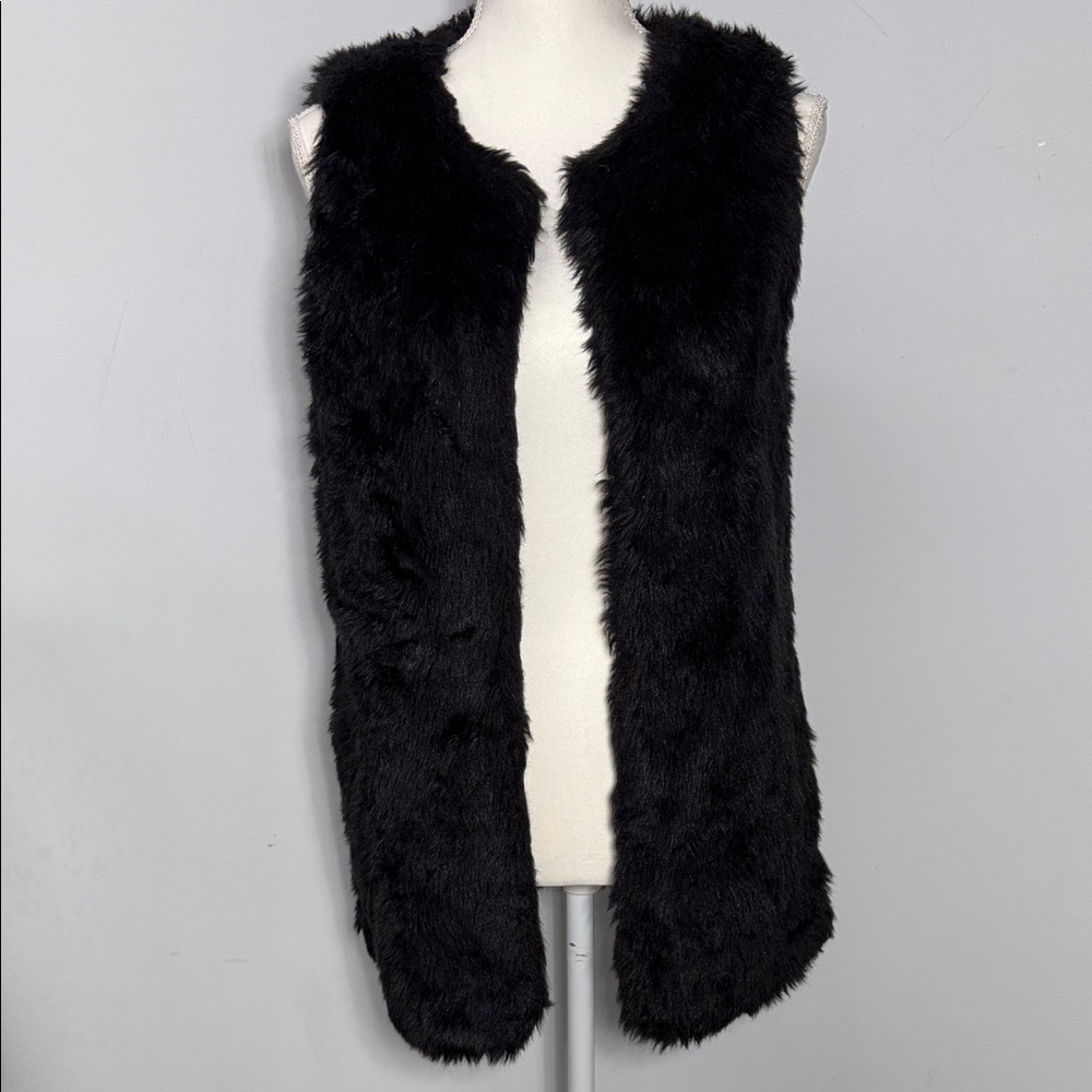 Women's Black Faux Fur Vest Mob Wife Old Money Large Classy